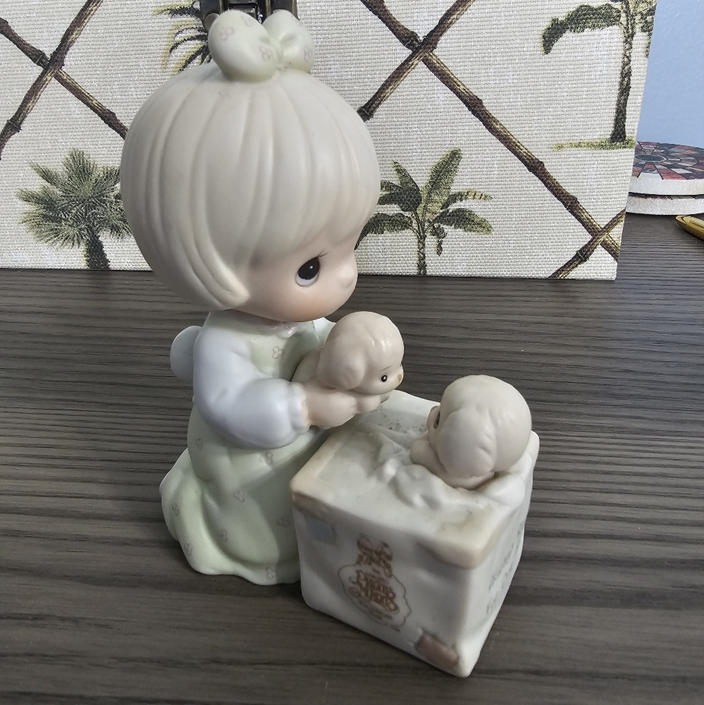 Precious Moments Figurine Always Room for One More